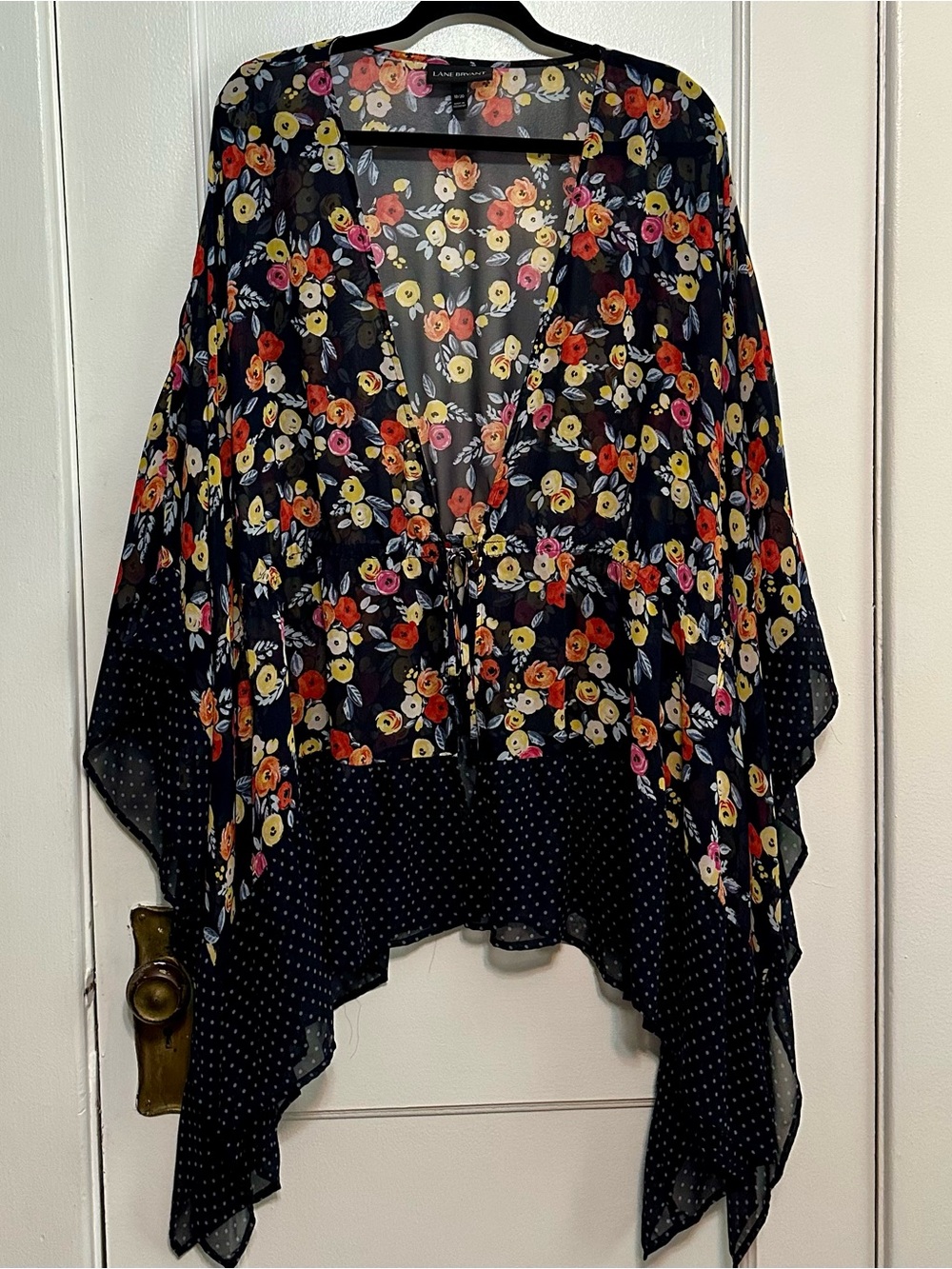 Lane Bryant Black Floral Tie-Front Sheer Kimono with Polka Dot Hem (18/20)